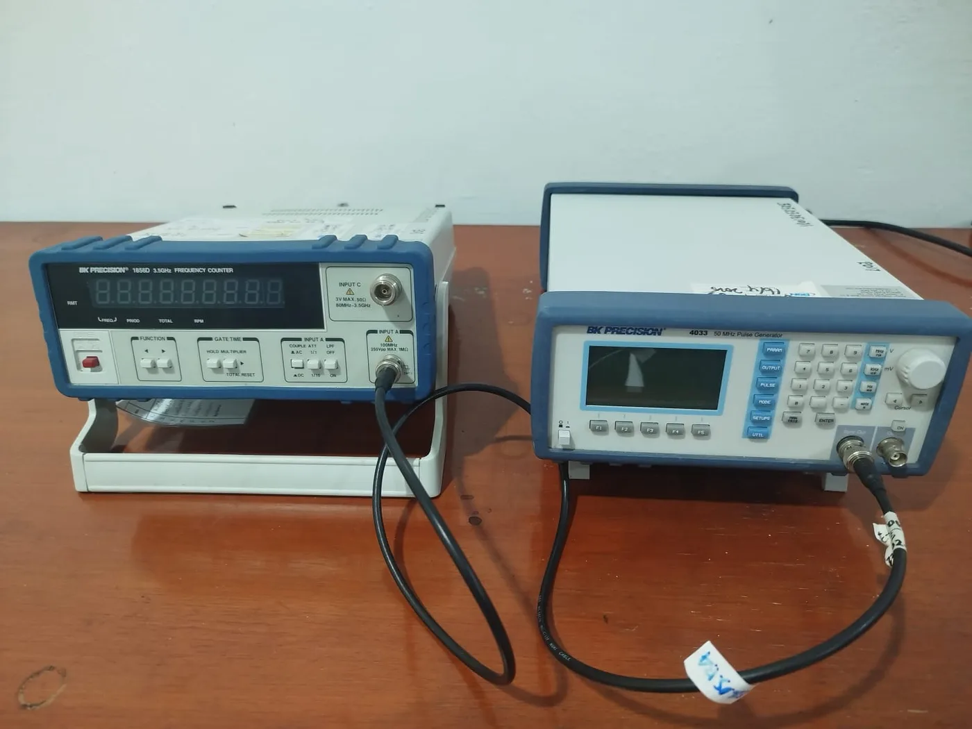 Frequency Counter & Generator Waktu