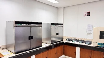 Ruang oven